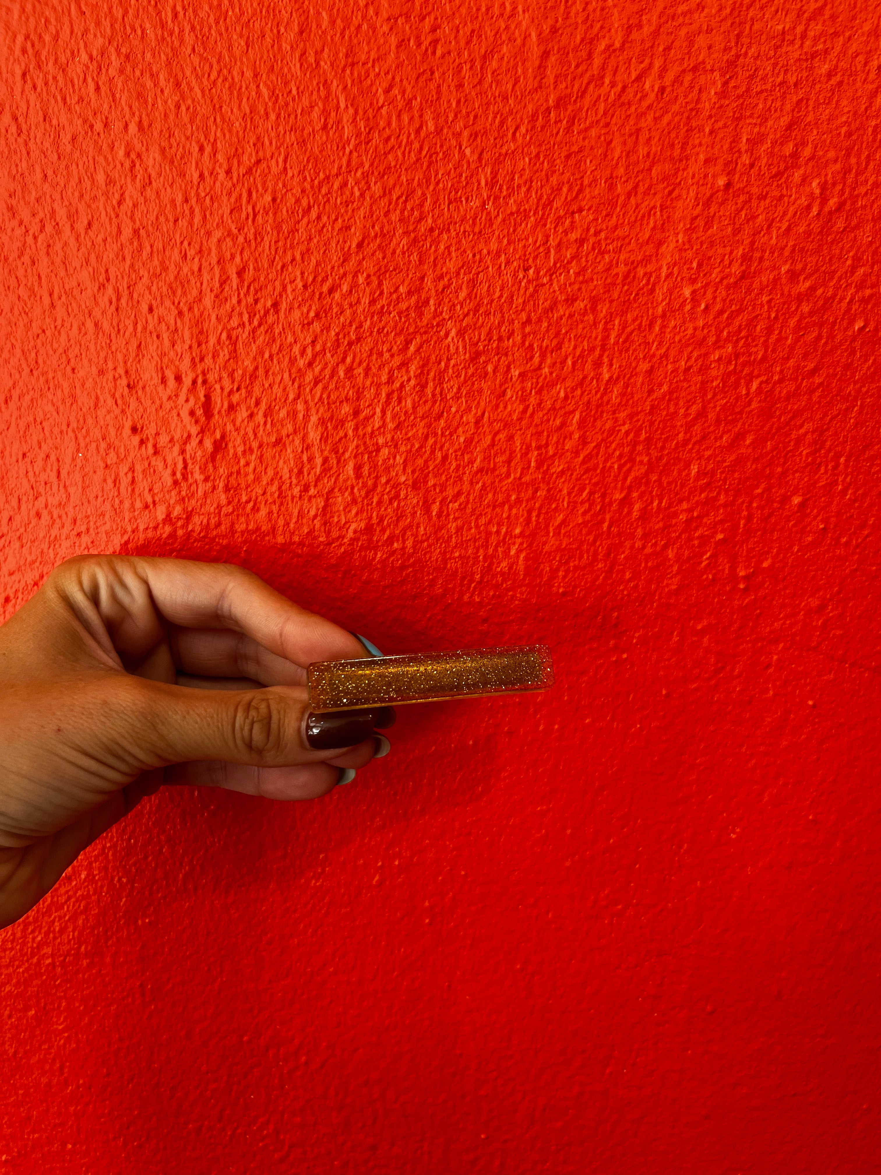 Barrette dorée en résine