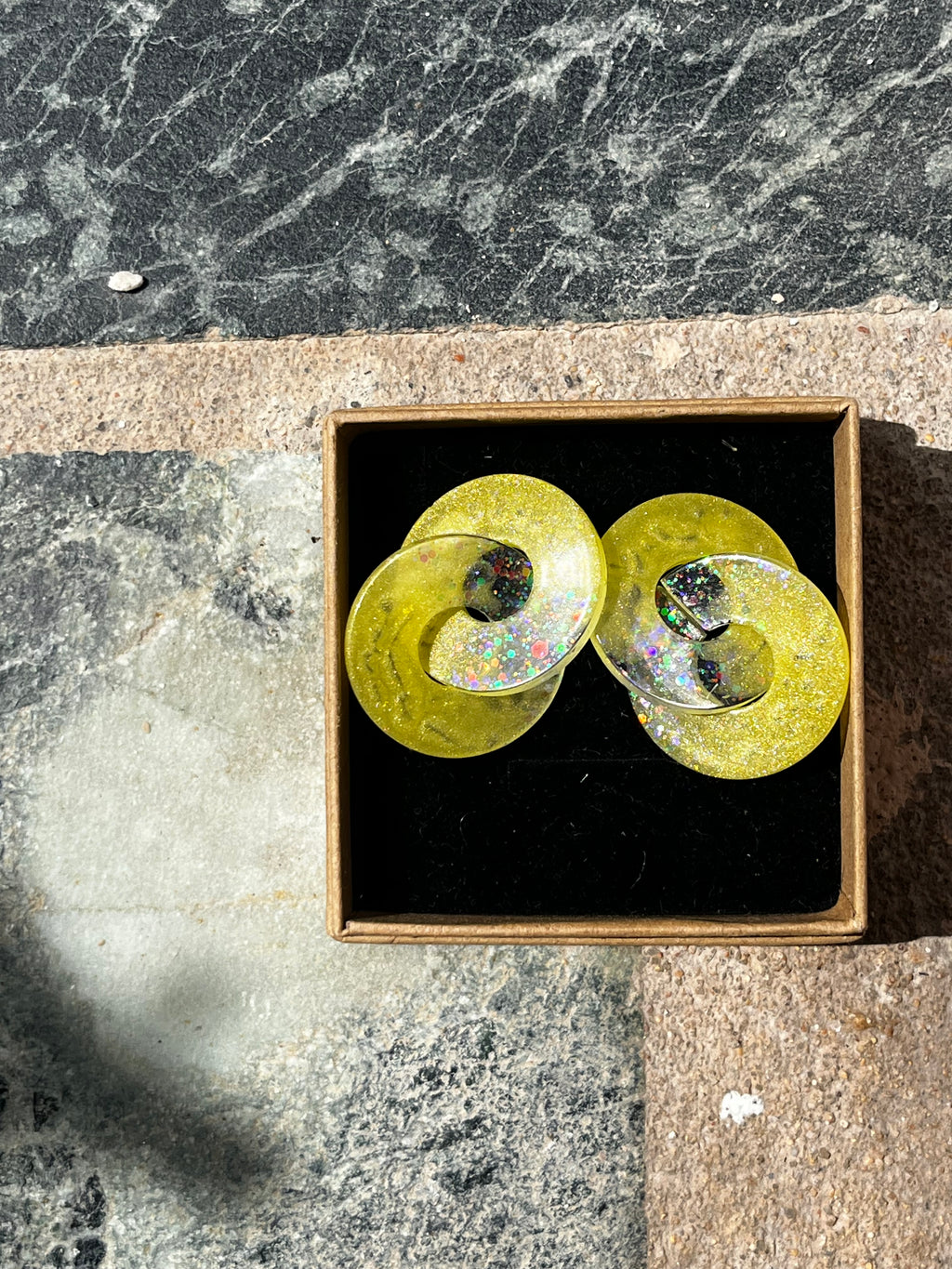 Boucle double cercle jaune
