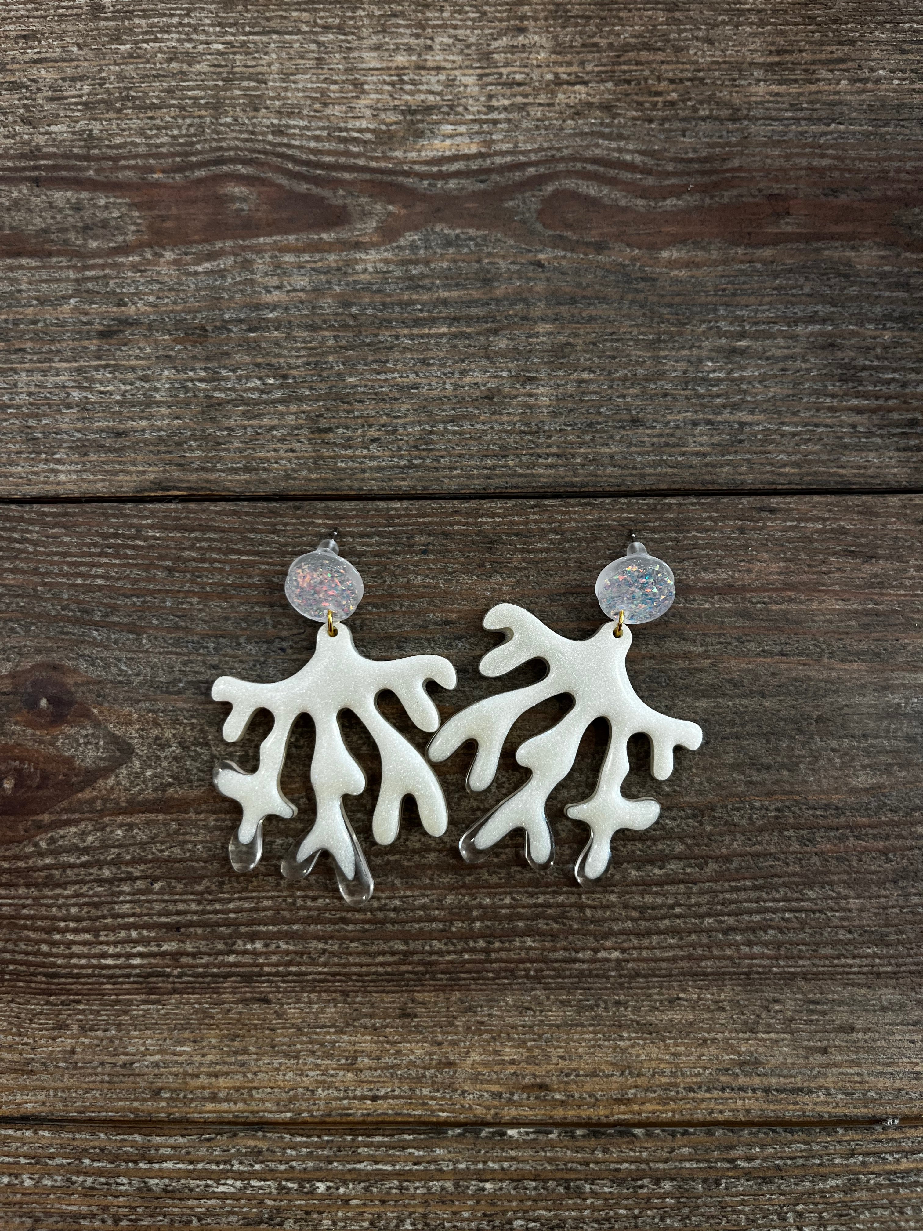 Boucle en résine corail XL