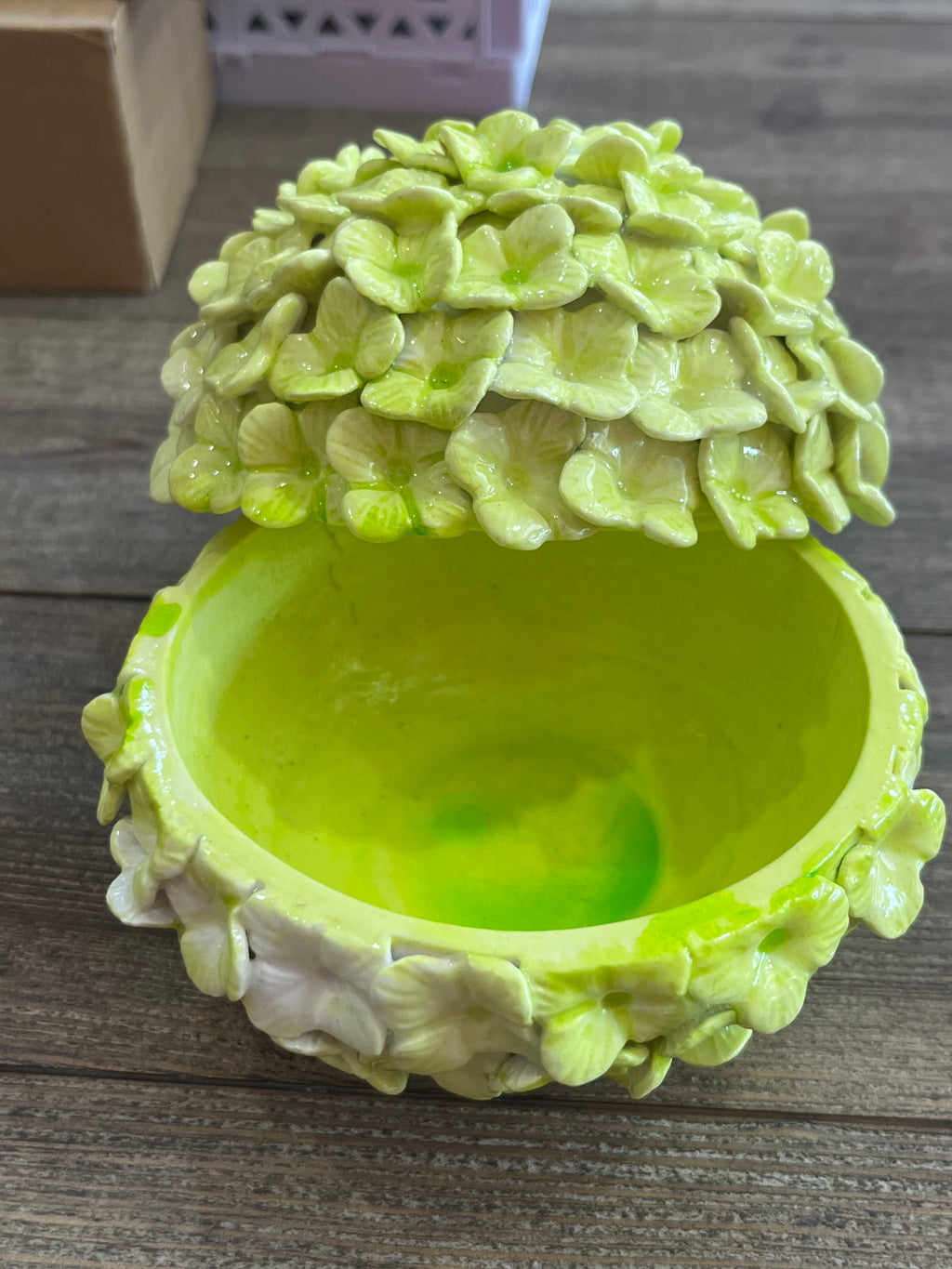 Boule hortensia artisanale verte