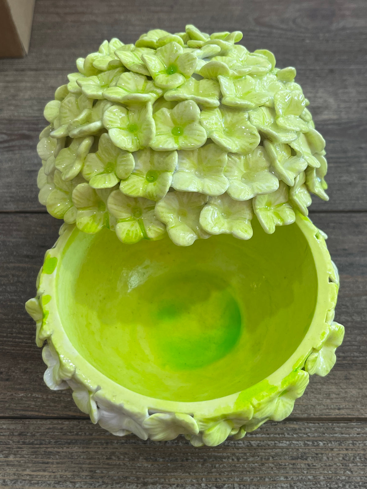 Boule hortensia artisanale verte
