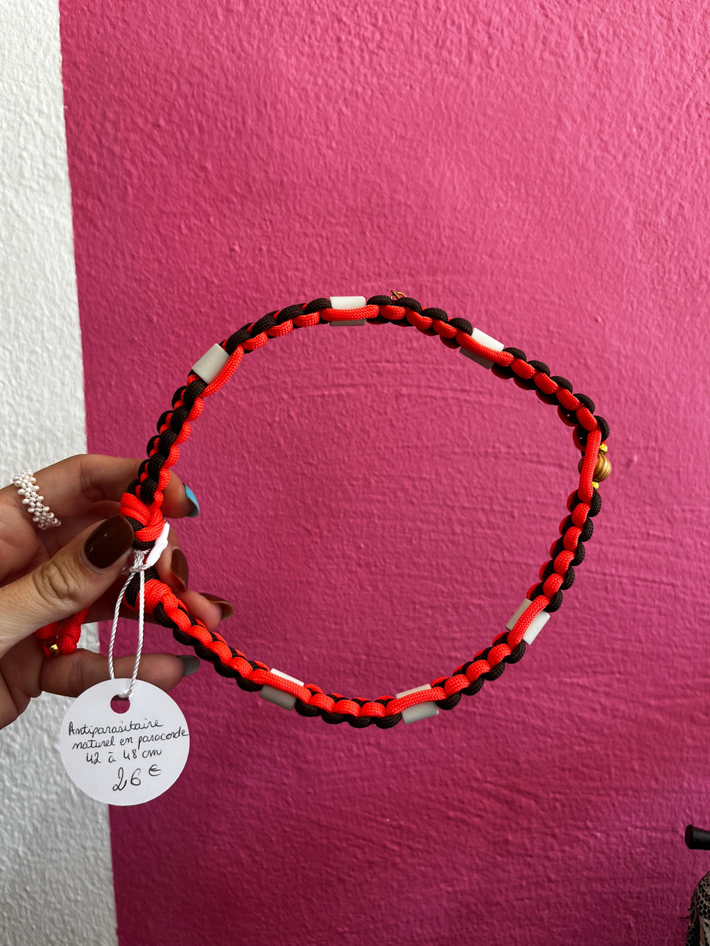 Collier antiparasitaire paracorde (42 à 48cm)