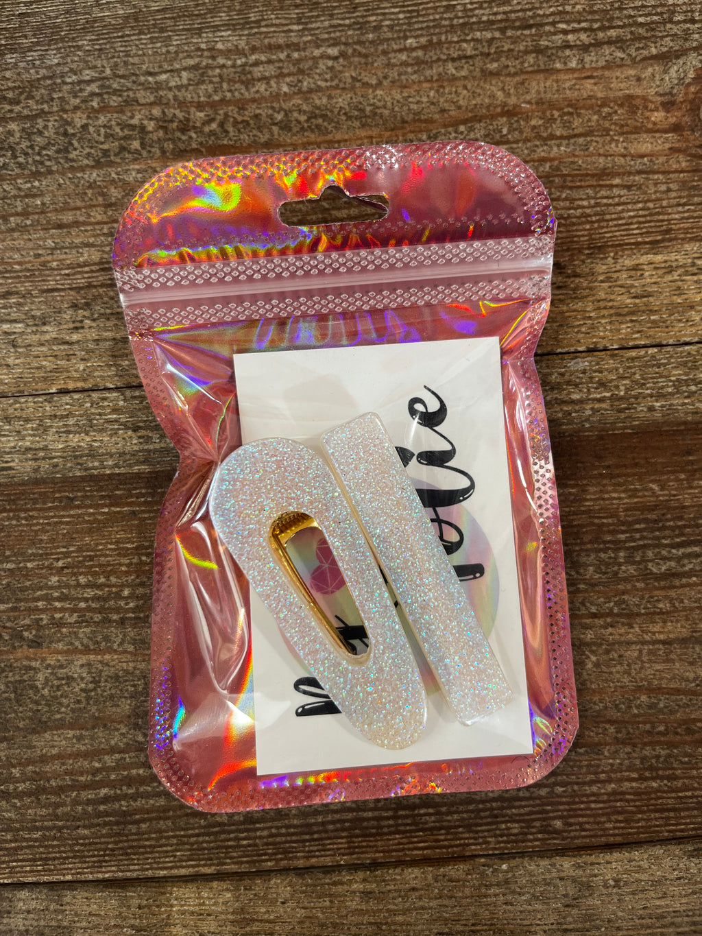 Barrettes blanches en résine