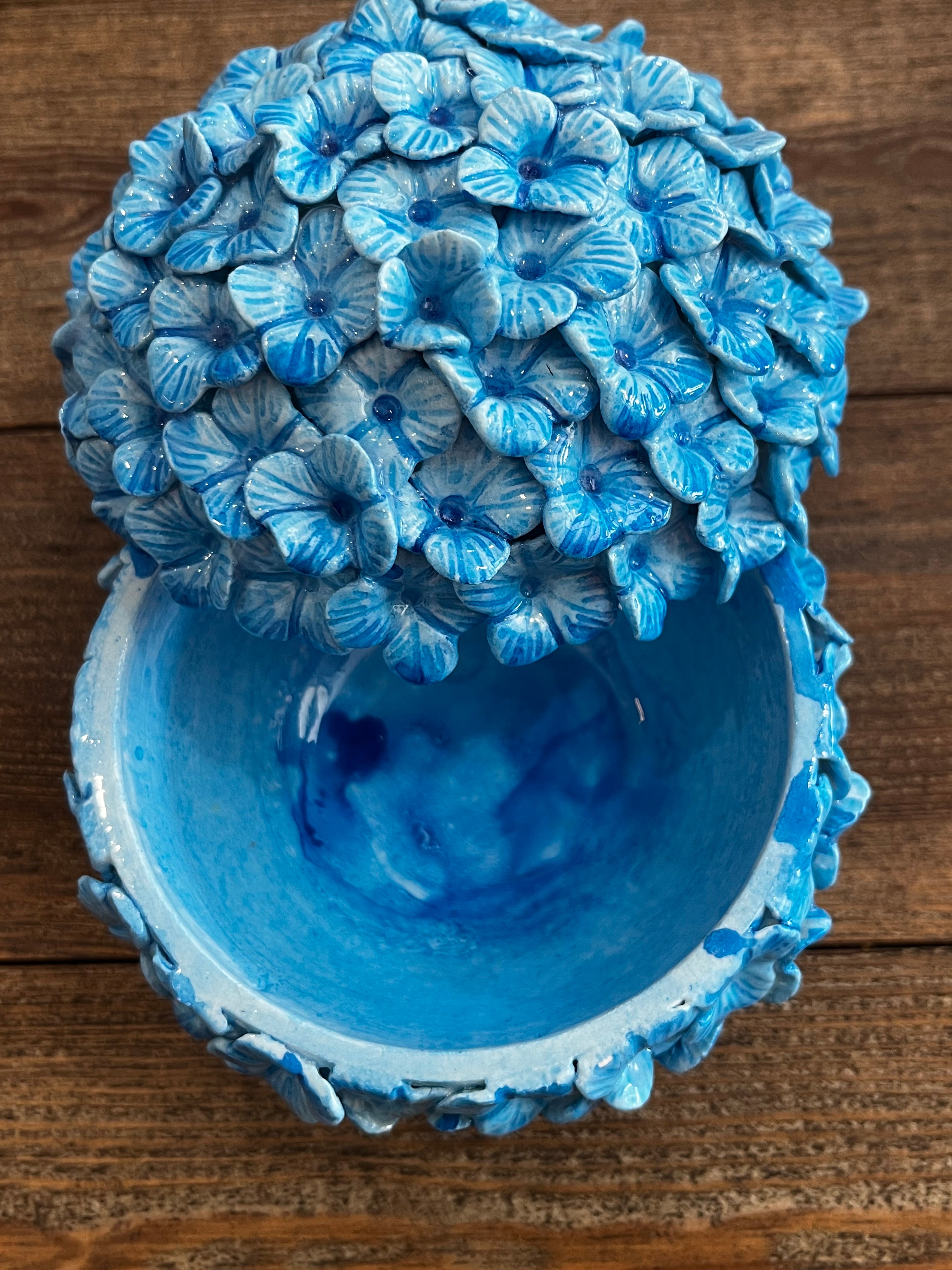 Boule hortensia artisanale bleue