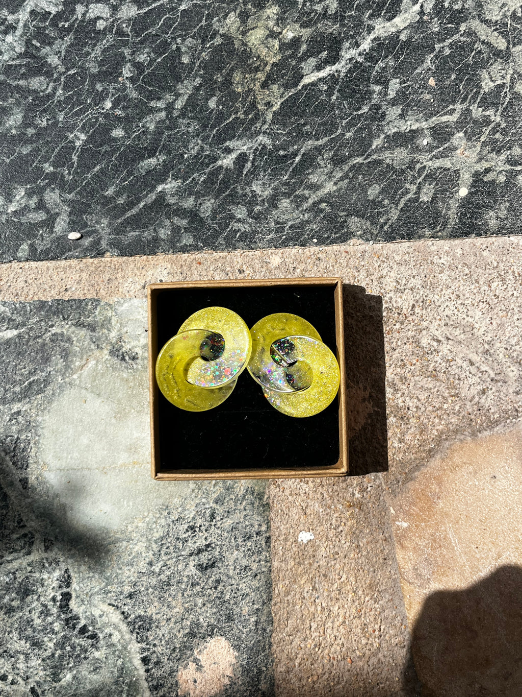Boucle double cercle jaune