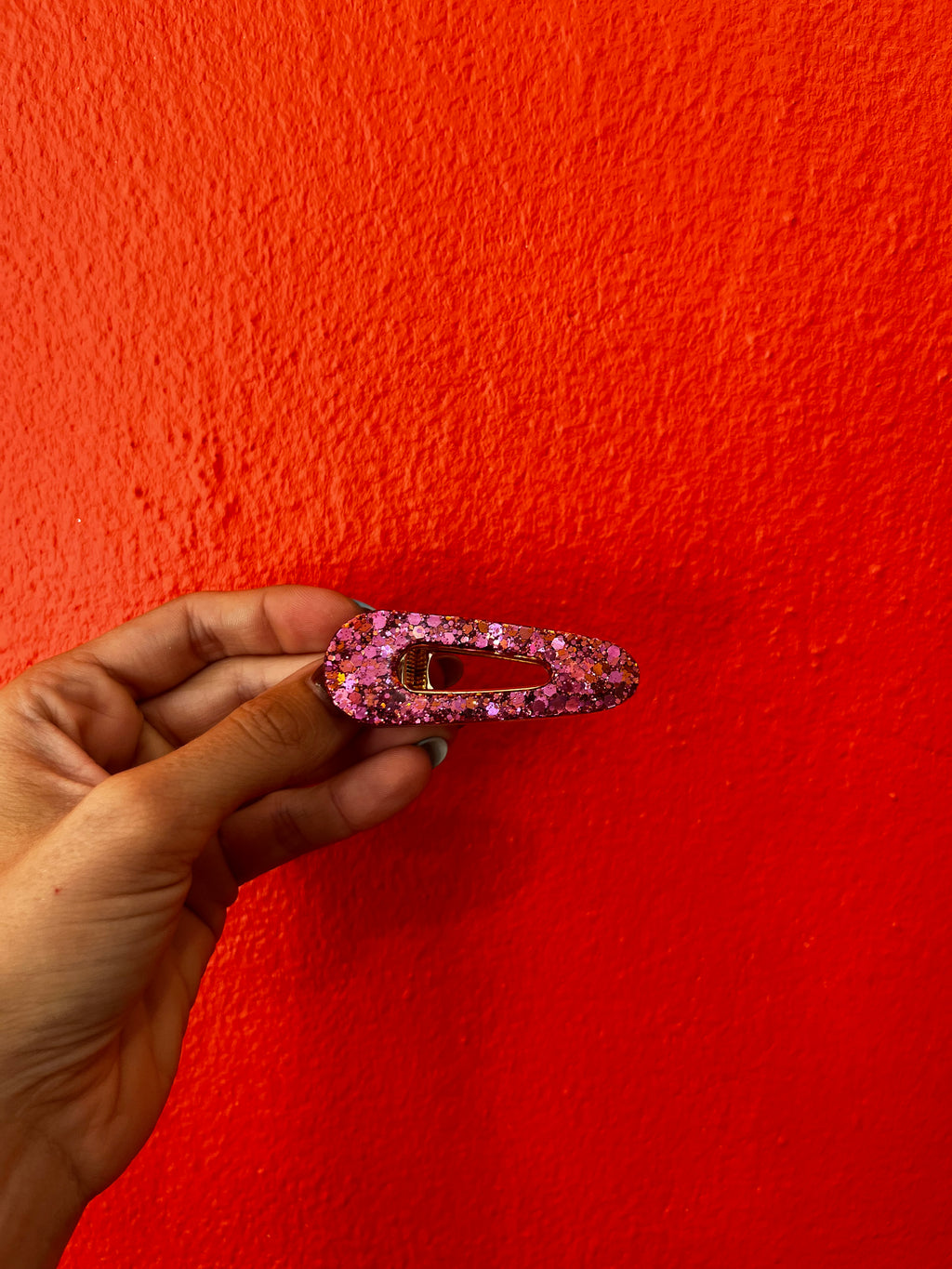 Barrette rose en résine