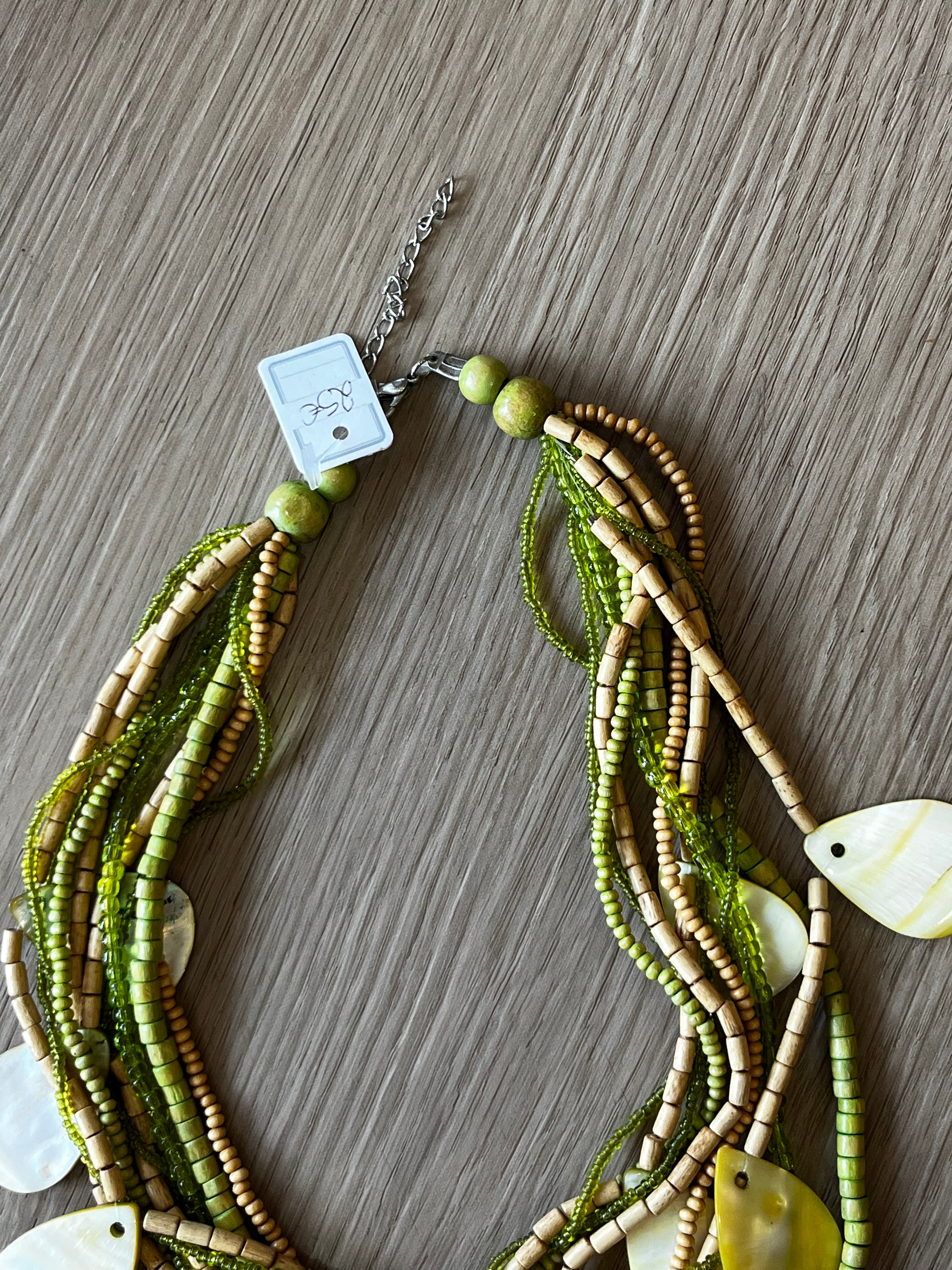 Collier vintage nacré vert