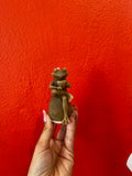 Bougie cire d’abeille grenouille assise