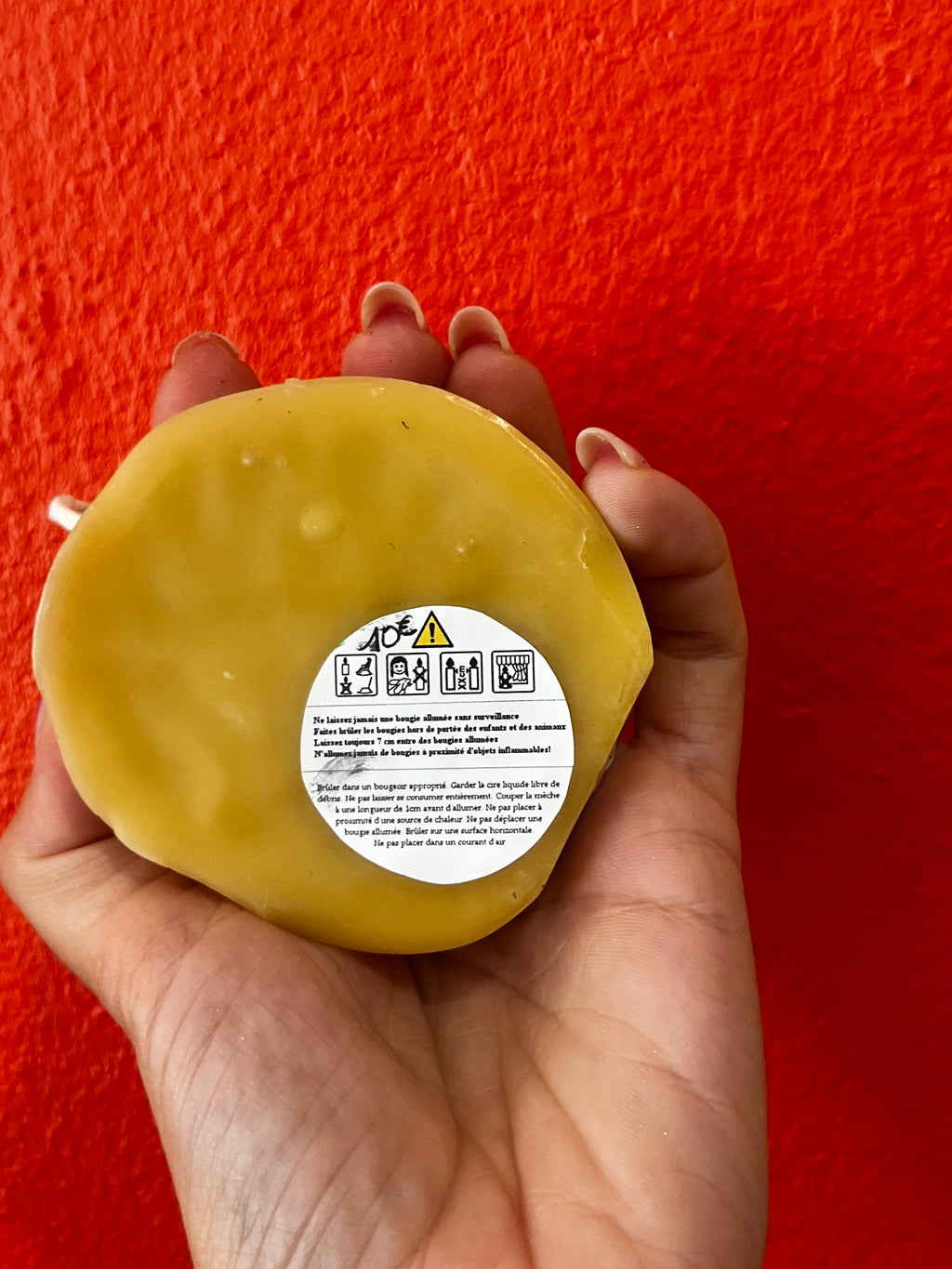 Bougie cire d’abeille visage rond