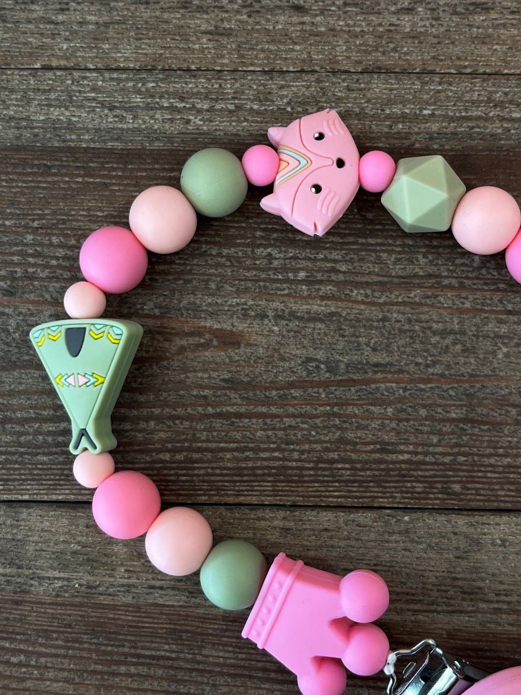 Attache tétine