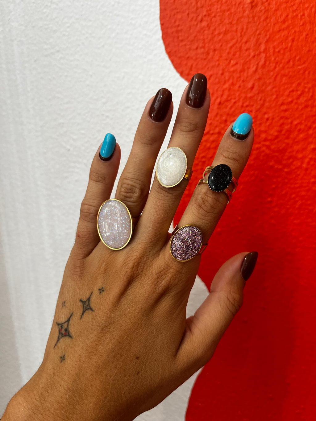 Bague mauve pailletée en résine